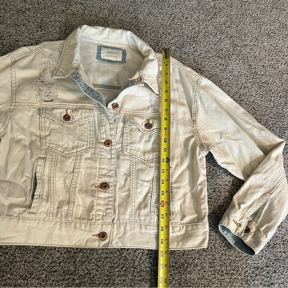 FOREVER 21 M Bleached Denim Jean Jacket Distressed Rips R $35 - Picture 14 of 14